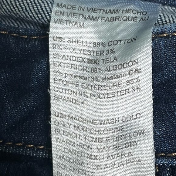 Chicos Size 3 (16R) Jeans - Picture 6 of 6